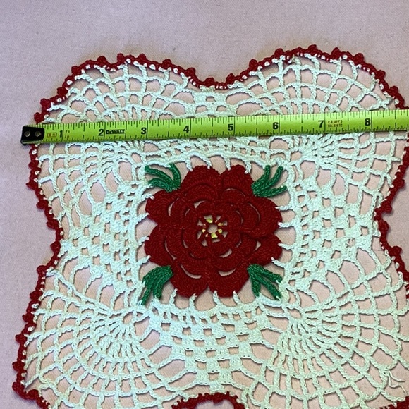FINAL SALE PRICE 6 Pc Vintage Crocheted Doily Set - Picture 3 of 10